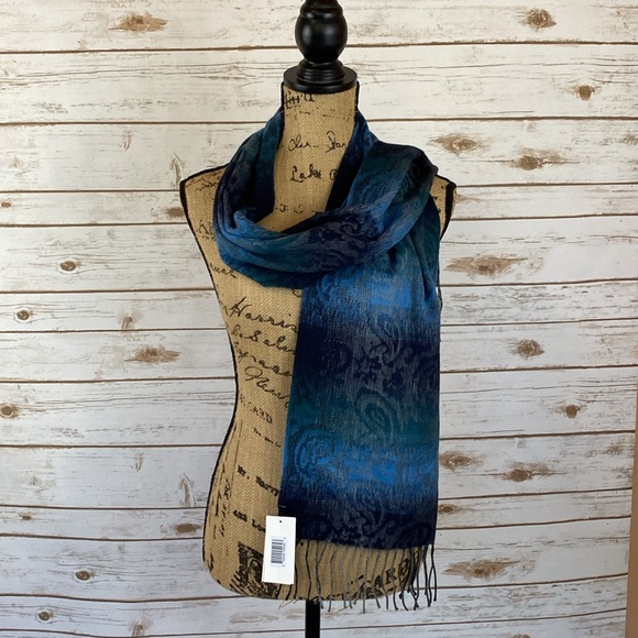 NWT Steve Madden Mid-Weight Ombré Paisley Muffler Scarf-Blue - Picture 4 of 6